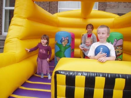 Plezier op het springkasteel